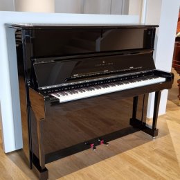 Steinway & Sons V-125 von 2015 in Zwart glimmend